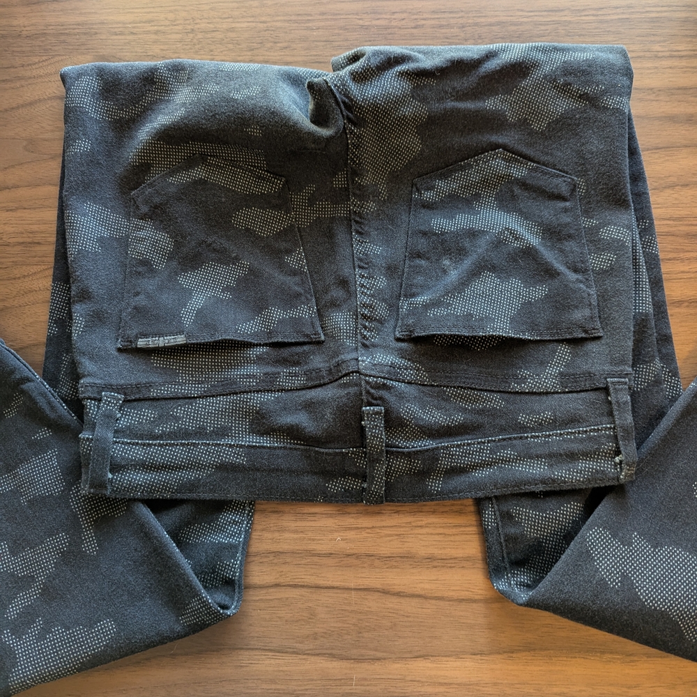 Hudson Nico Midrise Super Skinny Ankle Jean - Picture 12 of 16